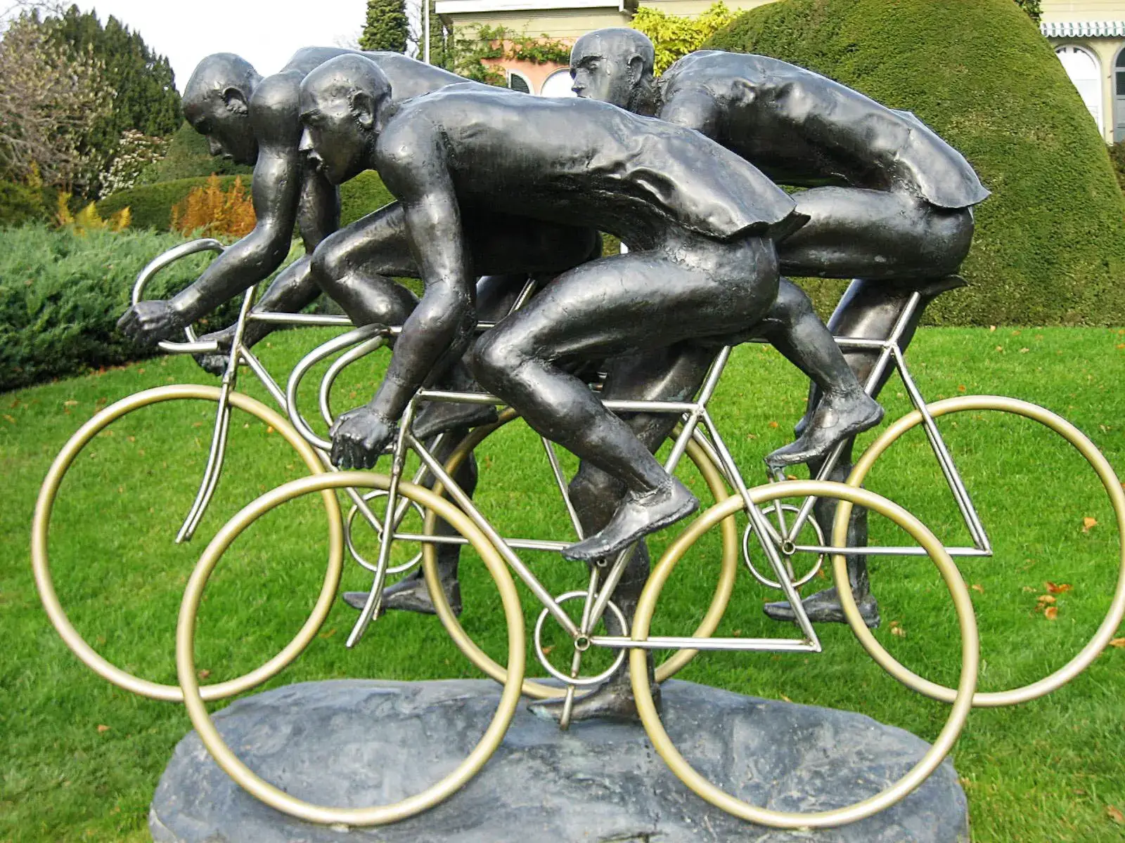 IOC Statue