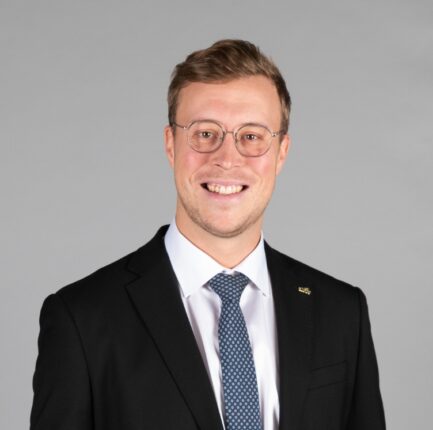 Oscar Gibbons